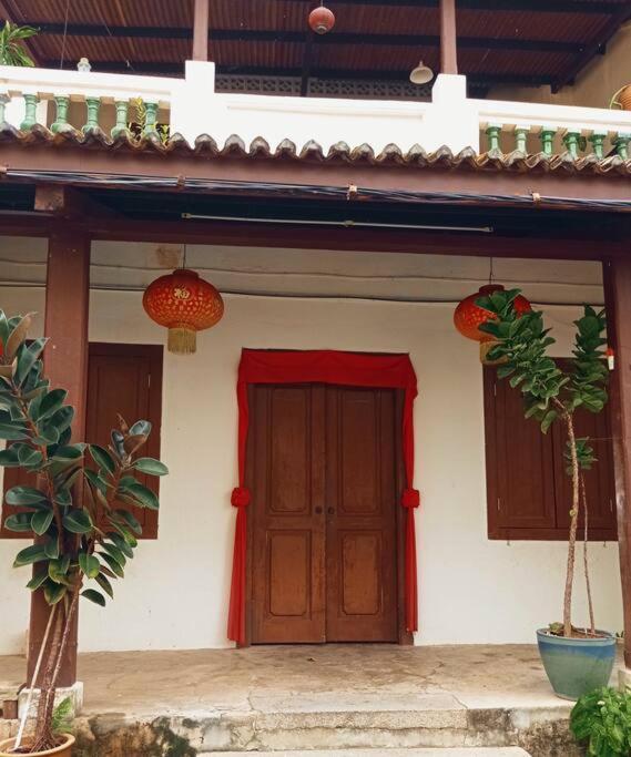 Villa Joti'S Oasis Chinatown à Malacca Extérieur photo