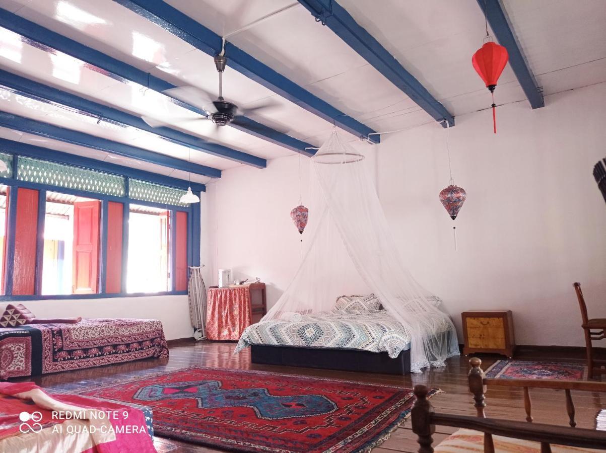 Villa Joti'S Oasis Chinatown à Malacca Extérieur photo