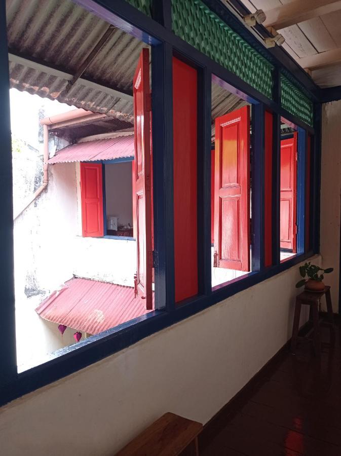 Villa Joti'S Oasis Chinatown à Malacca Extérieur photo